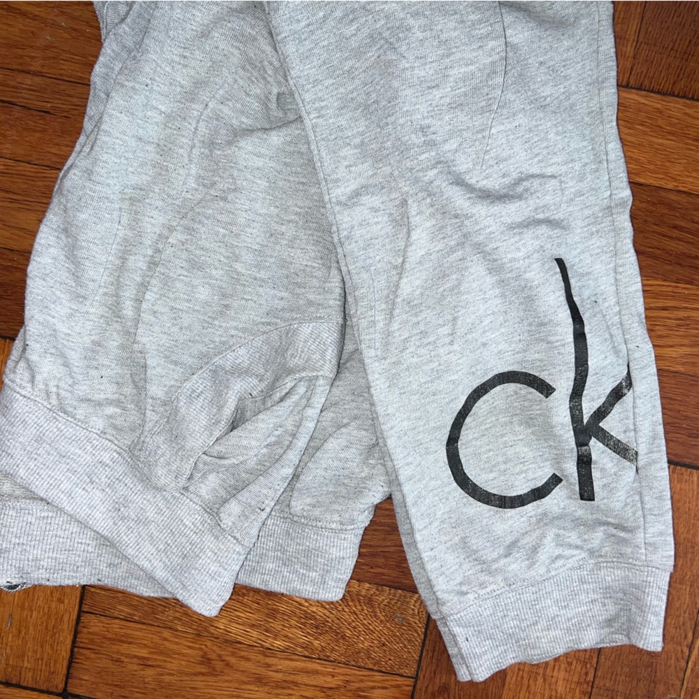 Vintage Calvin Klein lounge wear/sleepwear